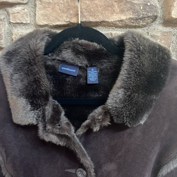 Westbound brown button down vest. Size XL - Picture 3 of 7